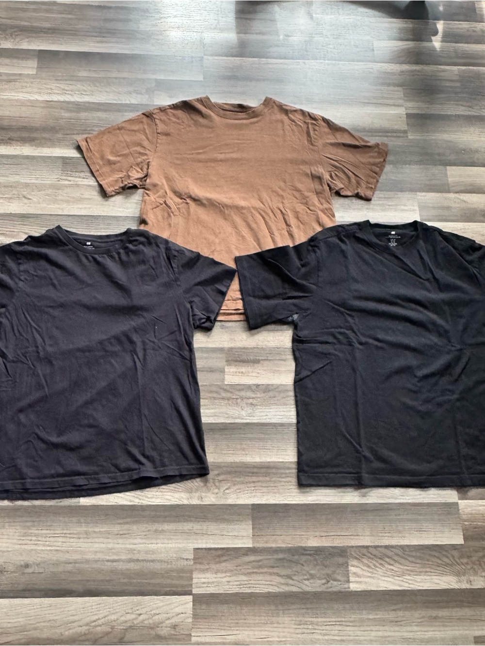 H&M Short-Sleeve Crewneck T-Shirts in Brown and Black